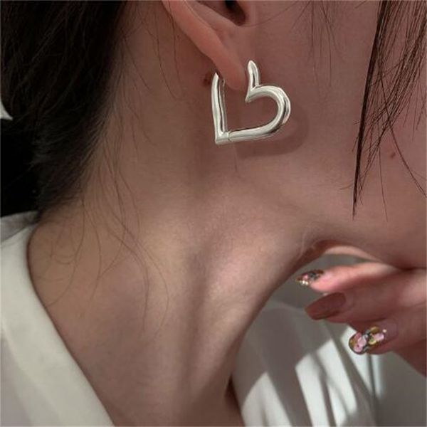 new trendy retro heart shaped earrings for women's fashion allergy prevention party jewelry accessories ae745, Golden
new trendy retro heart shaped earrings for women's fashion allergy prevention party jewelry accessories ae745, Golden