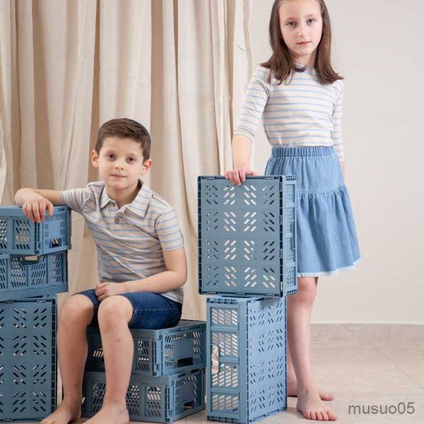 shirts 2023 new summer girl striped boy turndown collar tshirt, White;black
shirts 2023 new summer girl striped boy turndown collar tshirt, White;black