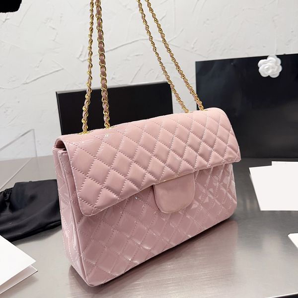 vinatge designer patent leather jumbo xl bags pink black white classic flap quilted purse gold metal hardware matelasse chain crossbody shou
vinatge designer patent leather jumbo xl bags pink black white classic flap quilted purse gold metal hardware matelasse chain crossbody shou