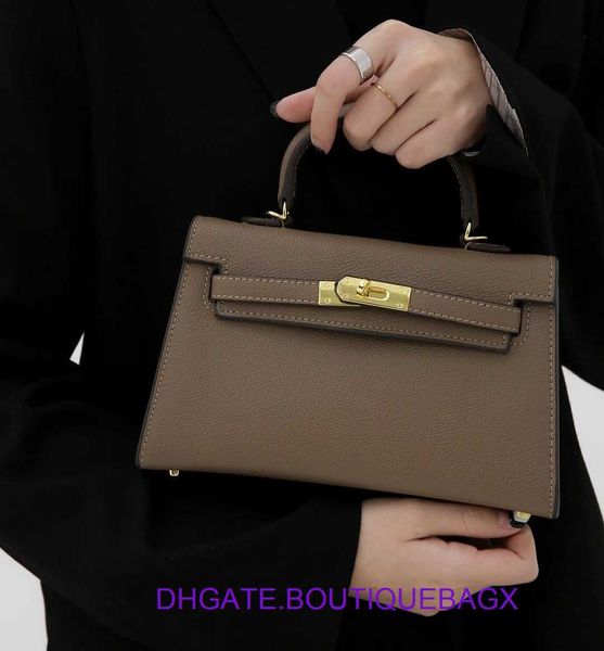 designer hremm kelys's bags for sale autumn and winter new fashion high grade real belt lock one shoulder crossbody handbag mother'
designer hremm kelys's bags for sale autumn and winter new fashion high grade real belt lock one shoulder crossbody handbag mother'