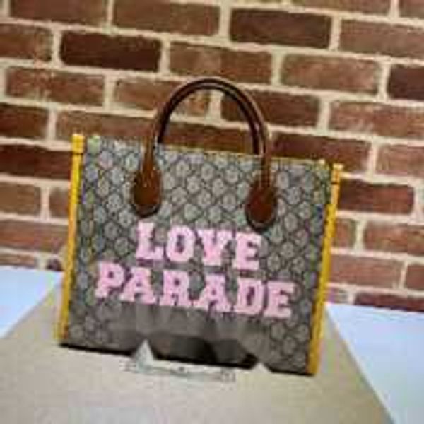 clothing luxury brand shopping bags love parade bag 680956 embossing briefcase canvas men women leathe l3vu, Black;white
clothing luxury brand shopping bags love parade bag 680956 embossing briefcase canvas men women leathe l3vu, Black;white
