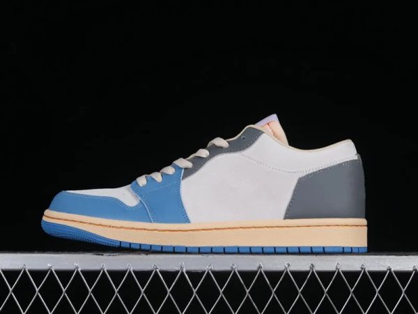 2023 special edition jumpman 1 low unc grey vintage basketball designer shoes white university blue grey sail fashion unc sport zapatos snea 
2023 special edition jumpman 1 low unc grey vintage basketball designer shoes white university blue grey sail fashion unc sport zapatos snea