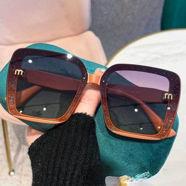 u91f 2023 new spring m home mui street sminimalist classic sunglasses windshields 7703, White;black
u91f 2023 new spring m home mui street sminimalist classic sunglasses windshields 7703, White;black