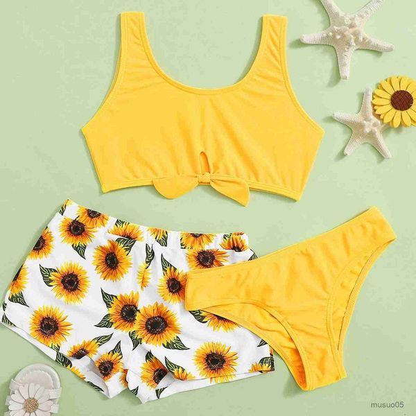 two-pieces summer kids girls swimwear sunflower floral print three-piece swimsuit sleeveless solid color swimming beachwear, Blue
two-pieces summer kids girls swimwear sunflower floral print three-piece swimsuit sleeveless solid color swimming beachwear, Blue