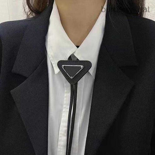2022 mens women designer ties fashion leather neck tie bow for men ladies with pattern letters neckwear fur solid color neckties 4 colors, Blue;purple
2022 mens women designer ties fashion leather neck tie bow for men ladies with pattern letters neckwear fur solid color neckties 4 colors, Blue;purple
