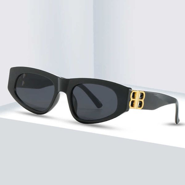 2022 new personalized oval large frame street shoot trend shading jelly color sunglasses female, White;black
2022 new personalized oval large frame street shoot trend shading jelly color sunglasses female, White;black