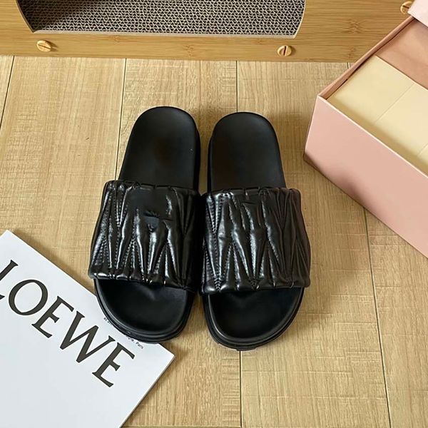 womens beach slippers famous classic flat heel summer designer fashion flops leather lady brand slides famale shoes l bath ladies sandals la, Black
womens beach slippers famous classic flat heel summer designer fashion flops leather lady brand slides famale shoes l bath ladies sandals la, Black