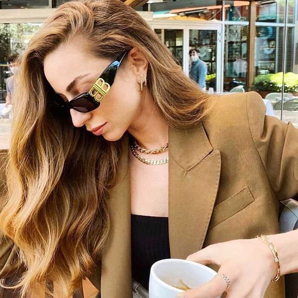 two circle personality small frame square b men's and women's anti ultraviolet sunglasses, White;black
two circle personality small frame square b men's and women's anti ultraviolet sunglasses, White;black