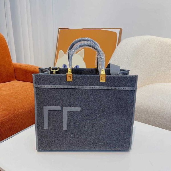 totes luxurys handbag women designer bags clutch casual canvas handbags womens crossbody letter printing tote 221210
totes luxurys handbag women designer bags clutch casual canvas handbags womens crossbody letter printing tote 221210