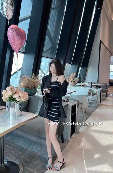 aw king 22 autumn/winter new fashion all over letter slim fit elastic versatile bra dress, Black;gray
aw king 22 autumn/winter new fashion all over letter slim fit elastic versatile bra dress, Black;gray