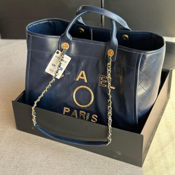 totes handbags shoulder bags evening bag leather material amber double handle large capacity letter decorative men women universal designer
totes handbags shoulder bags evening bag leather material amber double handle large capacity letter decorative men women universal designer