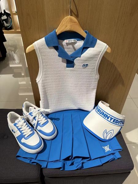 outdoor t shirts korean fashion golf dress ladies sleeveless sports outdoor simple joker knit golf suit 230509, Gray;blue
outdoor t shirts korean fashion golf dress ladies sleeveless sports outdoor simple joker knit golf suit 230509, Gray;blue