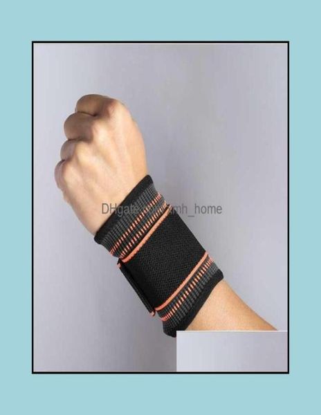 wrist safety athletic outdoor as outdoorswrist support chaoba sports pressure with fitness bandage wristbands powerlifting bound9498992, Black;red
wrist safety athletic outdoor as outdoorswrist support chaoba sports pressure with fitness bandage wristbands powerlifting bound9498992, Black;red