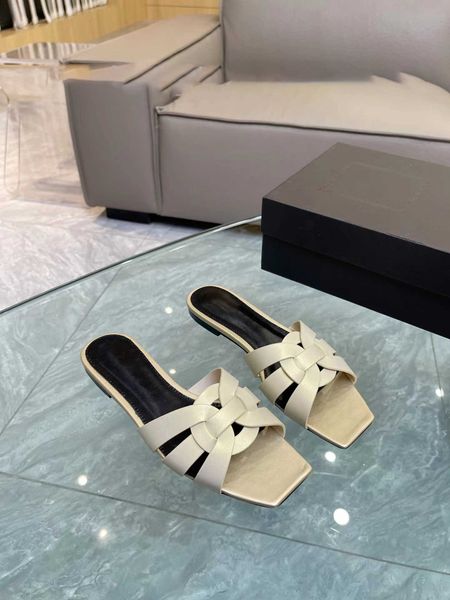 2023 7a women slippers designer leather sandals summer flat sandals flip flop crocodile skin slides ladies beach sandal slipper with box, Black
2023 7a women slippers designer leather sandals summer flat sandals flip flop crocodile skin slides ladies beach sandal slipper with box, Black