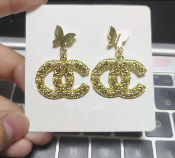 20style luxury diamond brand pearl earrings charm designer earring high end design accessories family gifts christmas wedding collocation va, Golden;silver
20style luxury diamond brand pearl earrings charm designer earring high end design accessories family gifts christmas wedding collocation va, Golden;silver