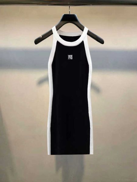 designer haute coutureniche 2023 letter print patchwork slim fitting sleeveless french light luxury wrap hip dress for women, Black;gray
designer haute coutureniche 2023 letter print patchwork slim fitting sleeveless french light luxury wrap hip dress for women, Black;gray