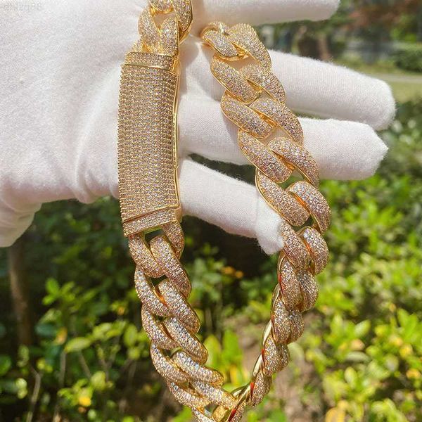 luxury miami hip hop heavy iced out 20mm box buckle cuban chain aaa+ zircon bracelet for men rapper jewelry, Silver
luxury miami hip hop heavy iced out 20mm box buckle cuban chain aaa+ zircon bracelet for men rapper jewelry, Silver