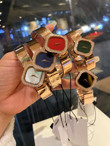 luxury classic watch for women elegant four leaf clover with diamonds designer watchs watches wristwatch large and small blue red black gree, Slivery;brown
luxury classic watch for women elegant four leaf clover with diamonds designer watchs watches wristwatch large and small blue red black gree, Slivery;brown