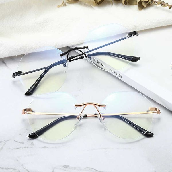 new mesh red eye cut edge anti blue light flat lens myopia and glasses frame, White;black
new mesh red eye cut edge anti blue light flat lens myopia and glasses frame, White;black