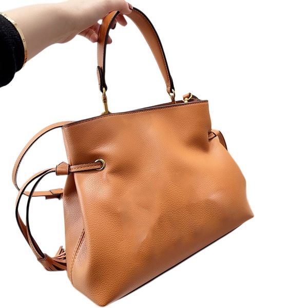 fashion shoulder bag designer bags ladies luxurys wallets genuine leather tote handbags messenger crossbody handle totes wallet shopping bag
fashion shoulder bag designer bags ladies luxurys wallets genuine leather tote handbags messenger crossbody handle totes wallet shopping bag