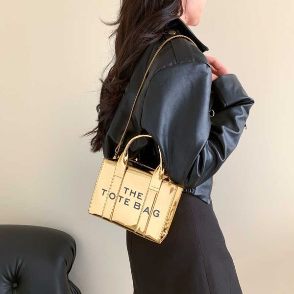 designer bags tote evening bags 2023 new bright leather simple tote commuter bag tote bag one shoulder oblique straddle handheld womengs7mgs
designer bags tote evening bags 2023 new bright leather simple tote commuter bag tote bag one shoulder oblique straddle handheld womengs7mgs