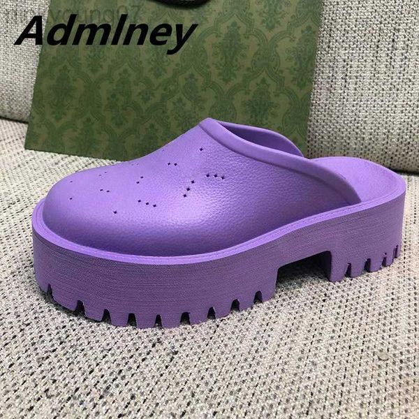 slippers 2022 summer hole platform slipper woman round toe thick sole flat beach slide runway height increase designer plastic flip flop y23, Black
slippers 2022 summer hole platform slipper woman round toe thick sole flat beach slide runway height increase designer plastic flip flop y23, Black