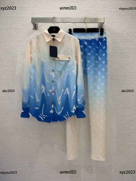 designer tracksuits gradient printing sports suits size s-l 2pcs slim fitting long sleeved shirt and high waisted stretch leggings, Gray
designer tracksuits gradient printing sports suits size s-l 2pcs slim fitting long sleeved shirt and high waisted stretch leggings, Gray