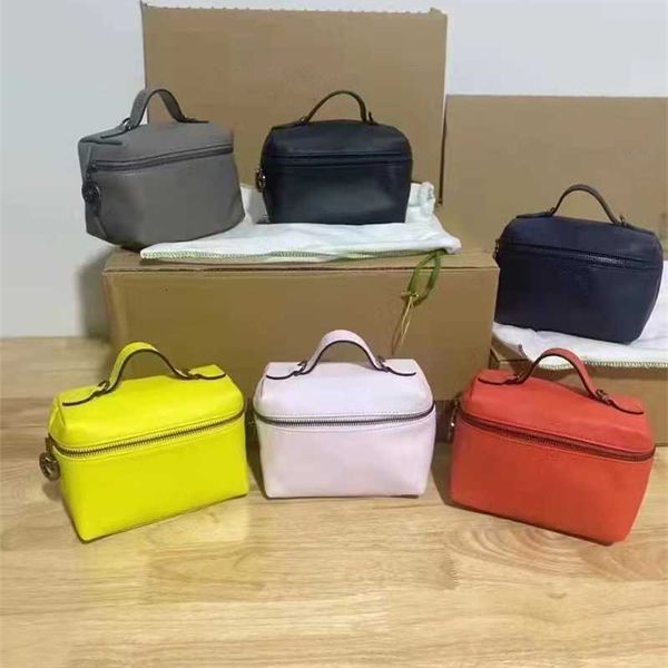 falong bag crossbody 2023 versatile small square portable makeup one shoulder box, Red;black
falong bag crossbody 2023 versatile small square portable makeup one shoulder box, Red;black
