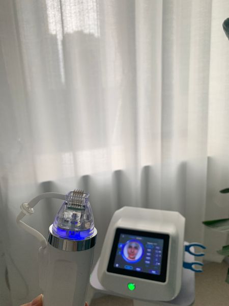 morpheus 8 professional machine professional microneedle rf skin tightening machine fractional rf microneedle beauty machine for salon use
morpheus 8 professional machine professional microneedle rf skin tightening machine fractional rf microneedle beauty machine for salon use