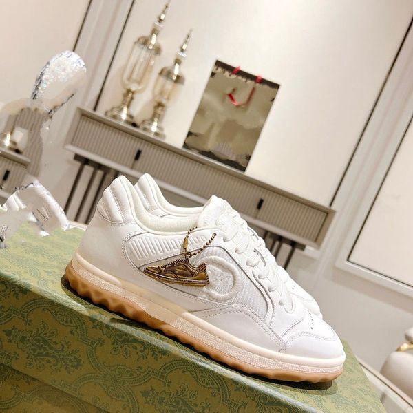 2023 new mac80 small dirty shoes men's and women's couples with the same model of leisure everything pairs sneakers mkjkm00001, Red;white
2023 new mac80 small dirty shoes men's and women's couples with the same model of leisure everything pairs sneakers mkjkm00001, Red;white