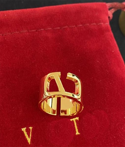 premium womens designer wedding rings luxury brand v gold ring women engagement open ring mens men party jewelrys9932609, Golden;silver
premium womens designer wedding rings luxury brand v gold ring women engagement open ring mens men party jewelrys9932609, Golden;silver