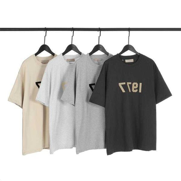 ess tees t-shirts luxury designer fashion clothing essen 1977 fears of god fog flocking stamping printing men's women's loose shor, White;black
ess tees t-shirts luxury designer fashion clothing essen 1977 fears of god fog flocking stamping printing men's women's loose shor, White;black