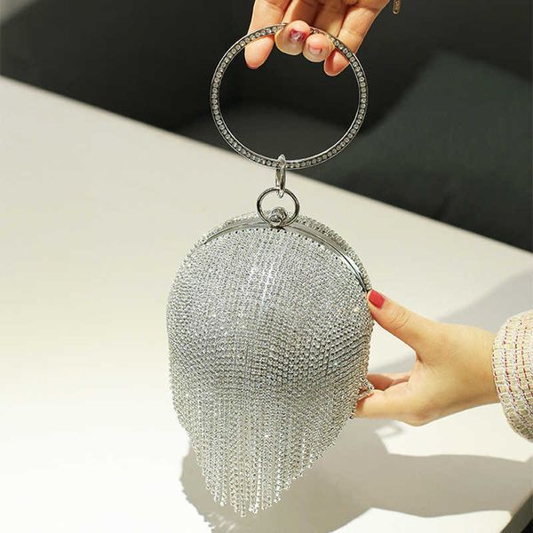 totes luxury designer handbag women party metal crystal clutches wedding bag diamond tassel evening bags crossbody 230509
totes luxury designer handbag women party metal crystal clutches wedding bag diamond tassel evening bags crossbody 230509