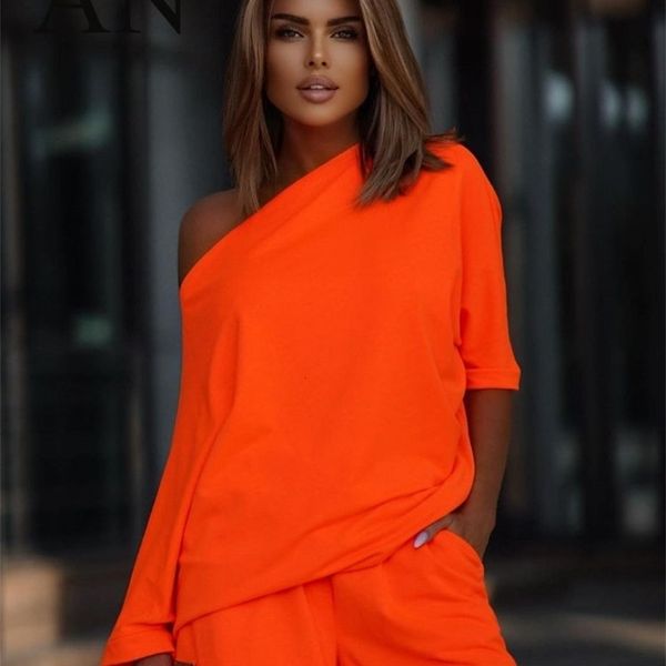 women's tracksuits spring women's solid off shoulder shorts sports set plus size matching sets two peice set for women matching se, Gray
women's tracksuits spring women's solid off shoulder shorts sports set plus size matching sets two peice set for women matching se, Gray