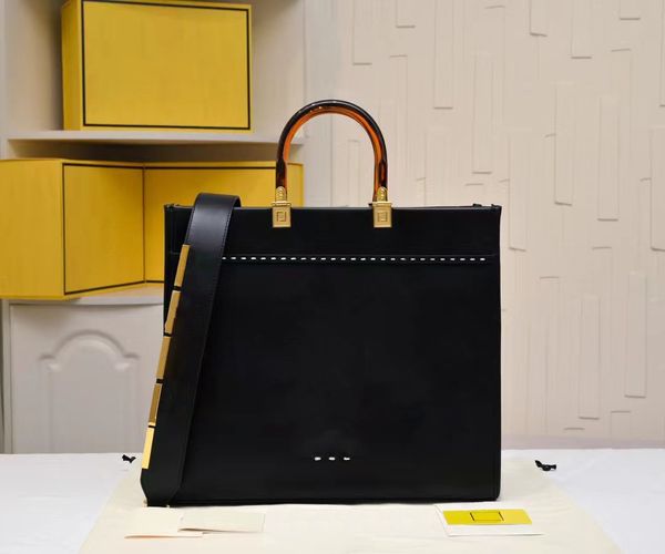 original luxury designers bags shoulder bag women's messenger serpentine shopping bag
original luxury designers bags shoulder bag women's messenger serpentine shopping bag