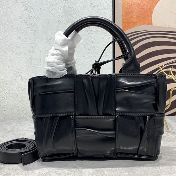 weave handbag tote bag two piece set clutch vegetable basket genuine leather inside fashion letters detachable zipper pocket women handbags
weave handbag tote bag two piece set clutch vegetable basket genuine leather inside fashion letters detachable zipper pocket women handbags