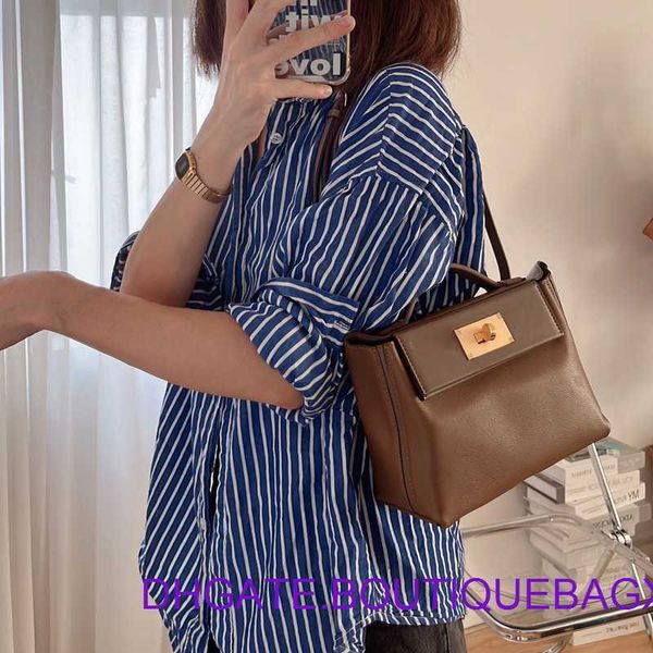 designer hremm 2424 kelys's bags for sale simple lock buckle leather bag small capacity mini 2424 cattle multi-function messenger with
designer hremm 2424 kelys's bags for sale simple lock buckle leather bag small capacity mini 2424 cattle multi-function messenger with