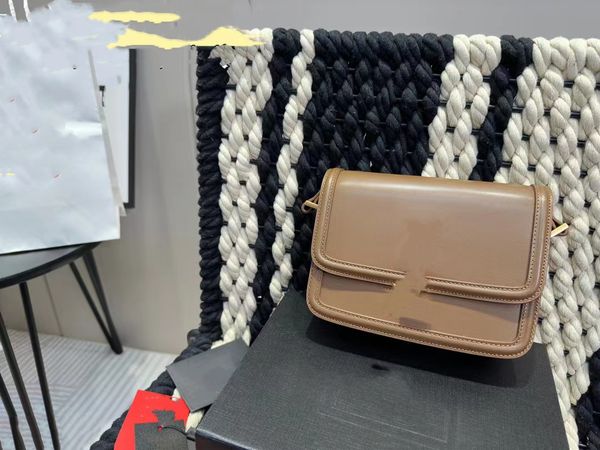 2023 new bag flap buckle tofu bag women's handbag leather luxury designer bag crossbody women's bag wallet fashion shoulder bag
2023 new bag flap buckle tofu bag women's handbag leather luxury designer bag crossbody women's bag wallet fashion shoulder bag