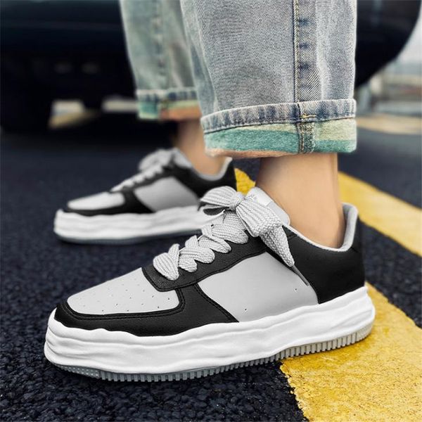 dissolving classic skateboard shoes men pu leather white sneakers breathable male casual sport shoes platform trainers, Black
dissolving classic skateboard shoes men pu leather white sneakers breathable male casual sport shoes platform trainers, Black