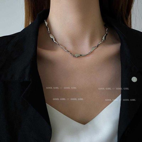 simple ins cold style clavicle chain internet celebrity niche design necklace bracelet light women, Black
simple ins cold style clavicle chain internet celebrity niche design necklace bracelet light women, Black
