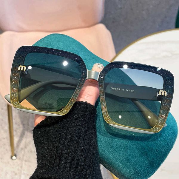 sky star squre sunglsses for women with high-end nd fshionble border grdient color lrge frme tht ppers thin nd uv resistnt, White;black
sky star squre sunglsses for women with high-end nd fshionble border grdient color lrge frme tht ppers thin nd uv resistnt, White;black