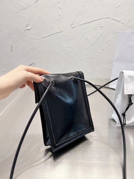 2023 new mobile phone bag fashion everything mini portable small bag pocket money, Black;red
2023 new mobile phone bag fashion everything mini portable small bag pocket money, Black;red