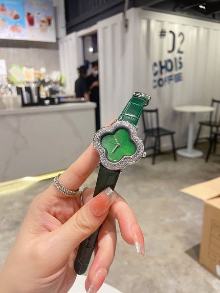 wristwatches for 2023 new womens watches three stitches quartz watch luxury brand leather belt lady accessories four-leaf clover shape fashi, Slivery;brown
wristwatches for 2023 new womens watches three stitches quartz watch luxury brand leather belt lady accessories four-leaf clover shape fashi, Slivery;brown