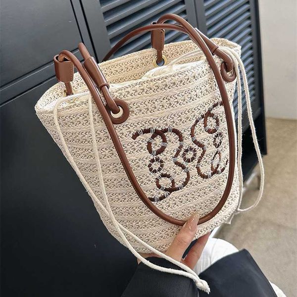 18% off 2023 fashion handbag new leisure texture urban minimalist design small pocket mobile phone oblique straddle women's bag
18% off 2023 fashion handbag new leisure texture urban minimalist design small pocket mobile phone oblique straddle women's bag