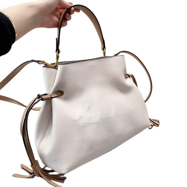 2023 fashion designer bags women shoulder bag luxurys wallets genuine leather tote handbags messenger crossbody handle totes wallet shopping
2023 fashion designer bags women shoulder bag luxurys wallets genuine leather tote handbags messenger crossbody handle totes wallet shopping