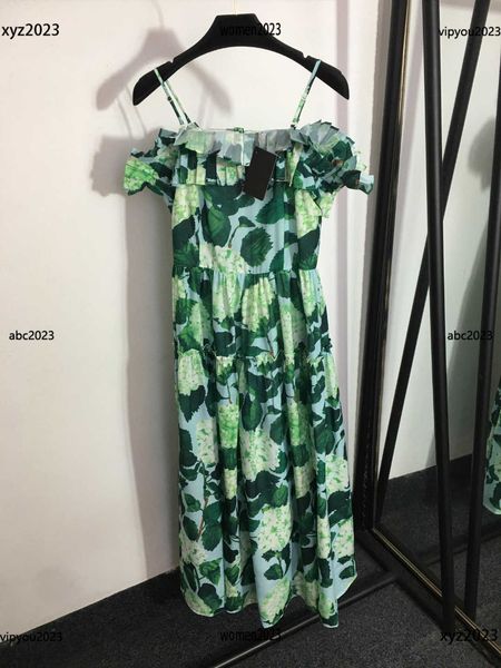 woman designer dress flat neck strapless dresses for woman fresh emerald green print skirt new product, Black;gray
woman designer dress flat neck strapless dresses for woman fresh emerald green print skirt new product, Black;gray