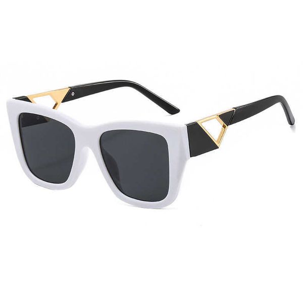 trendy new large frame sunscreen fashionable metal decorative sunglasses female personality color contrast square glasses, White;black
trendy new large frame sunscreen fashionable metal decorative sunglasses female personality color contrast square glasses, White;black