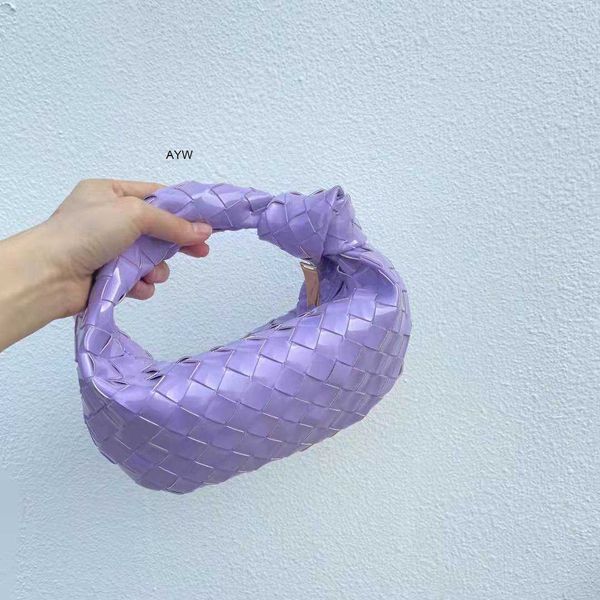 bottegas bags venetas b family's new patent leather knotted bag for spring and summer 2022 woven lunch box mini leather handbag ayw
bottegas bags venetas b family's new patent leather knotted bag for spring and summer 2022 woven lunch box mini leather handbag ayw
