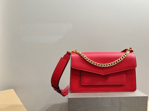 envelope law stick shoulder bag handbag luxury womens designer womens leather shoulder bag leather lock sheet handbag black fashionable pure
envelope law stick shoulder bag handbag luxury womens designer womens leather shoulder bag leather lock sheet handbag black fashionable pure