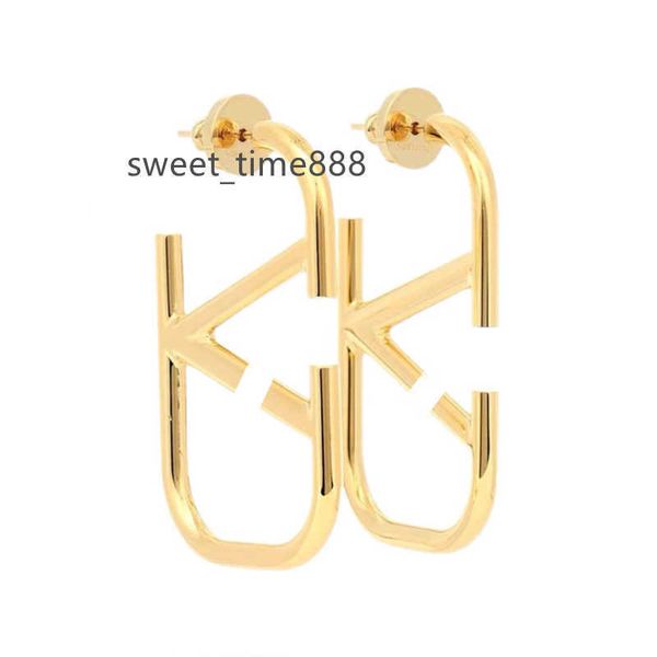 fashion declaration brand 18k gold plated classic latest rectangular smooth v letter design large earrings, Silver
fashion declaration brand 18k gold plated classic latest rectangular smooth v letter design large earrings, Silver